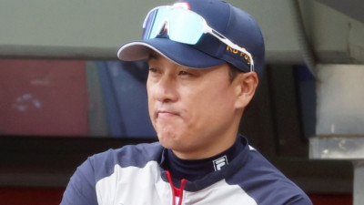 "국민타자" 이승엽, 두산감독직 자진 사퇴...명장이 되진 못했다.